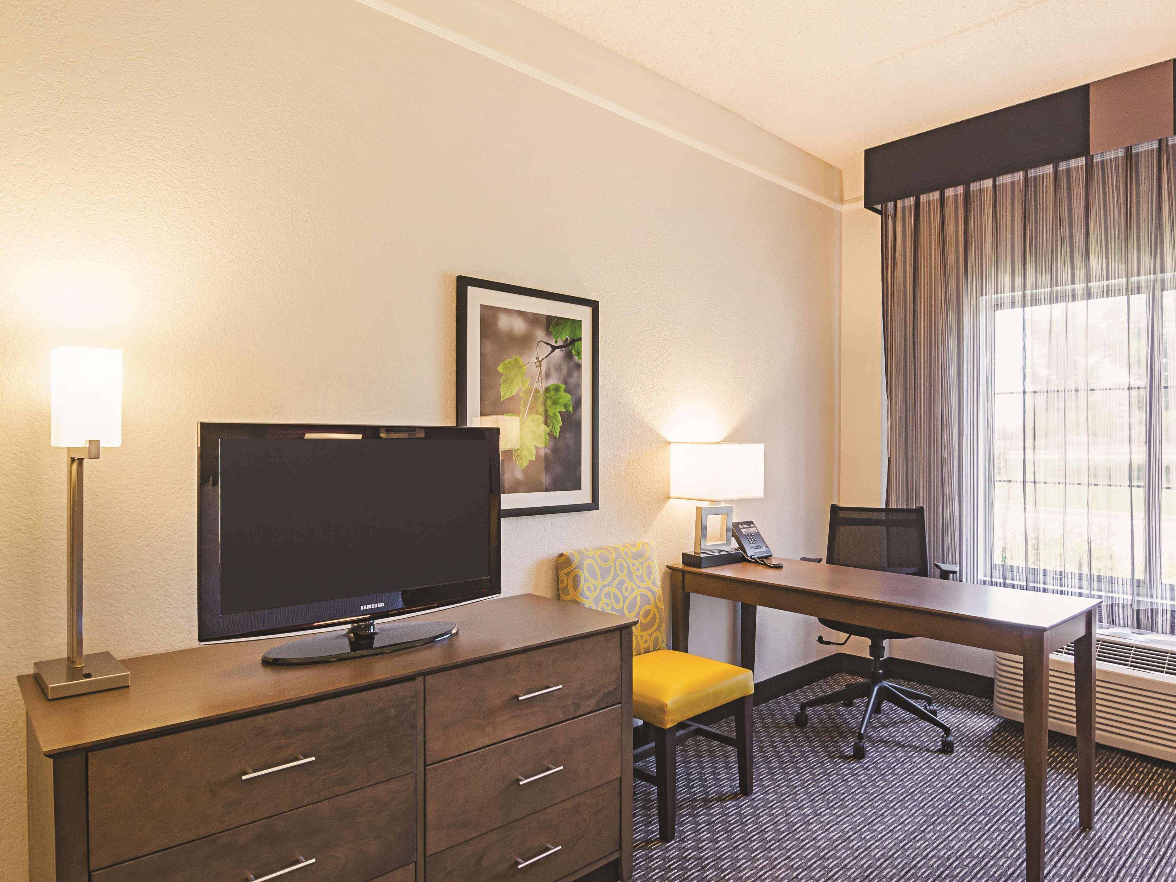La Quinta By Wyndham Denver Airport Dia Exterior photo